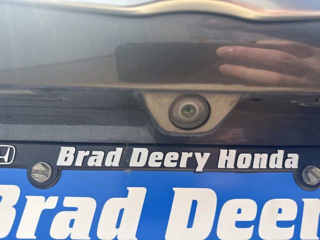 Used 2018 Chrysler Pacifica L image 8