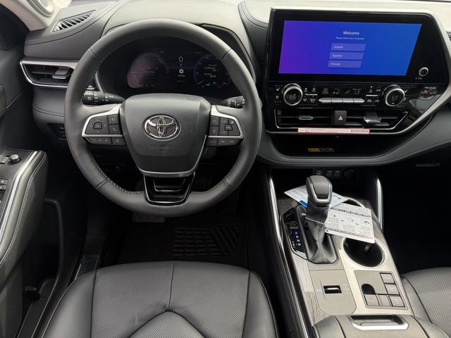 New 2026 Toyota Highlander Limited AWD/4WD image 12