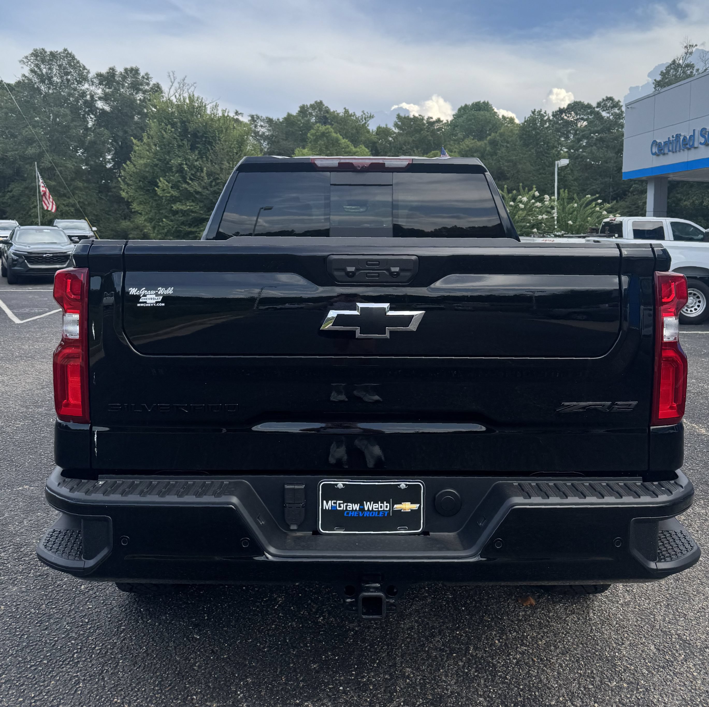 New 2026 Chevrolet Silverado 1500 ZR2 w/ Dark Appearance Package AWD/4WD image 7