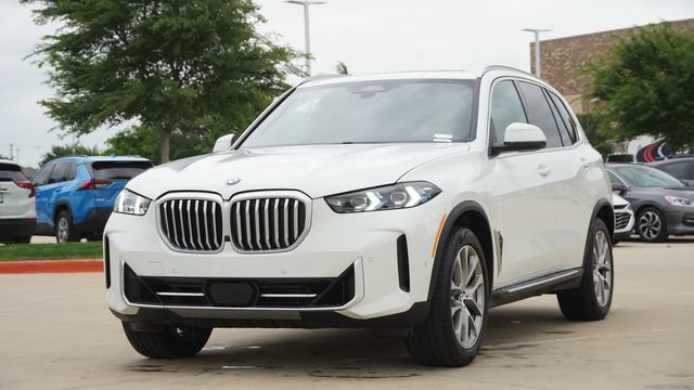 Used 2026 BMW X5 xDrive40i AWD/4WD image 3