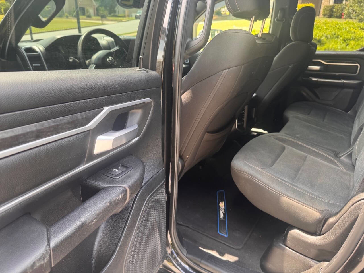 Used 2019 RAM 1500 Big Horn AWD/4WD image 37