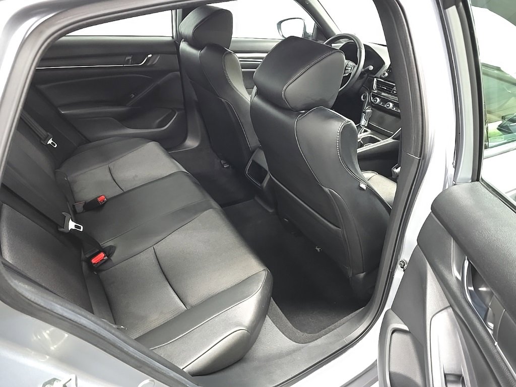 Used 2019 Honda Accord Sport image 17