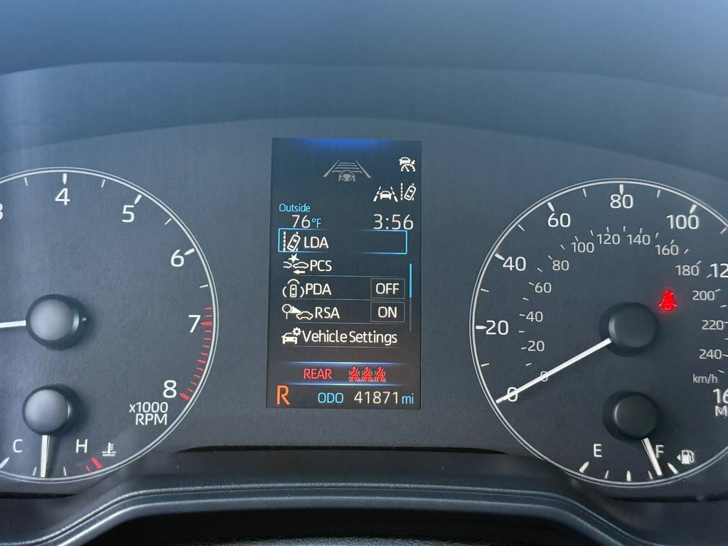Used 2024 Toyota Corolla LE image 25