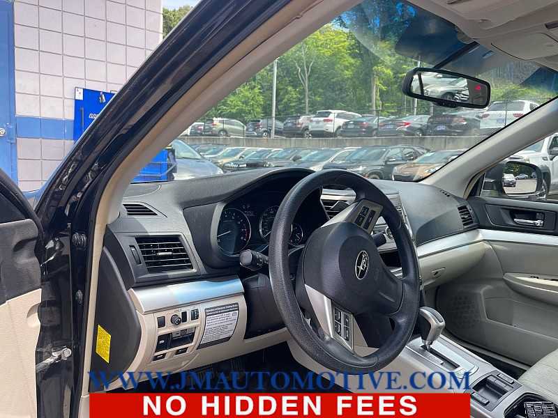Used 2012 Subaru Legacy 2.5i AWD/4WD image 2