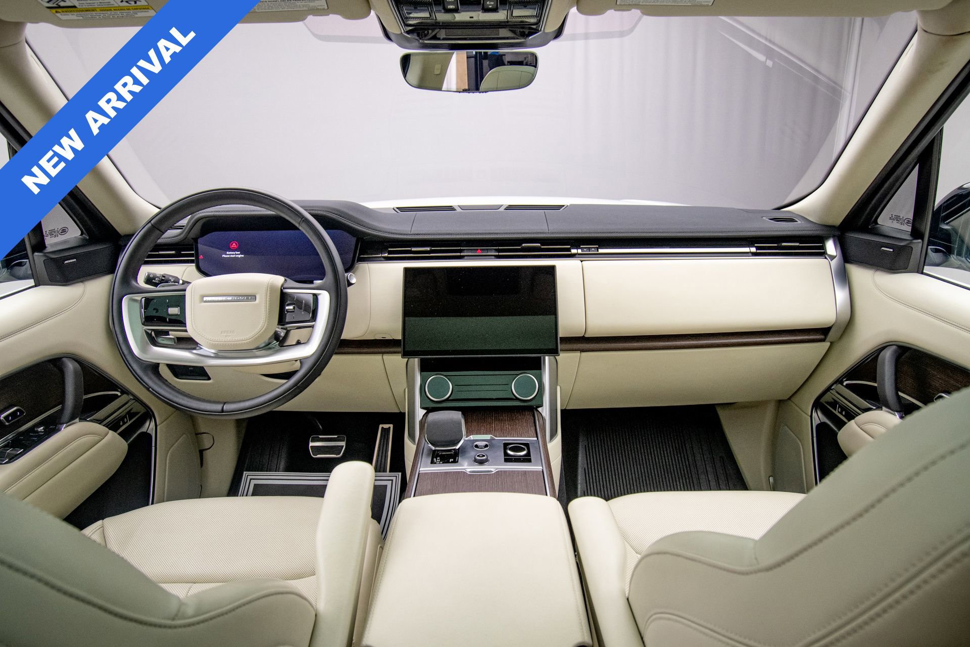 Used 2023 Land Rover Range Rover SE image 13