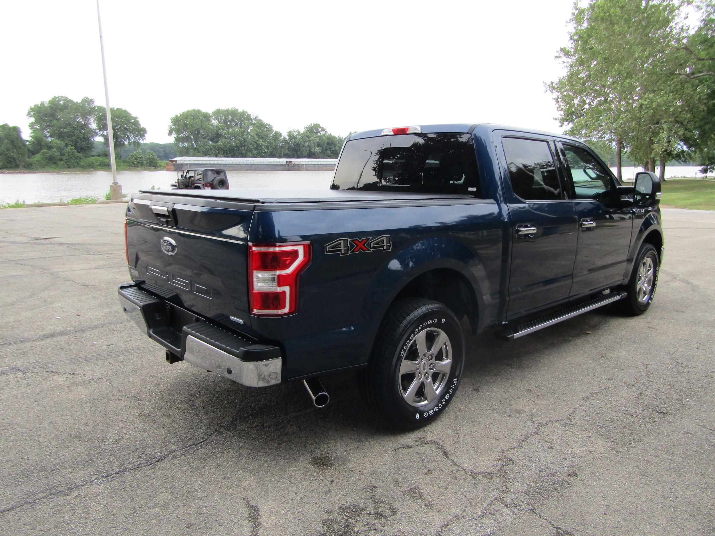 Used 2018 Ford F150 XLT w/ Equipment Group 302A Luxury AWD/4WD image 4