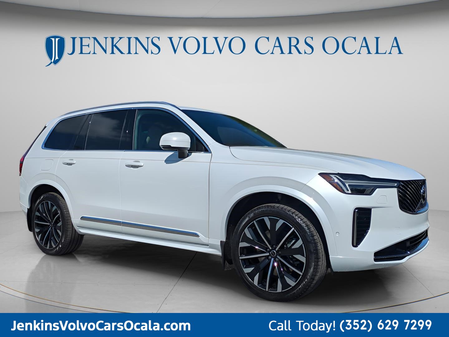 New 2026 Volvo XC90 T8 Plus w/ Protection Package Premier image 1