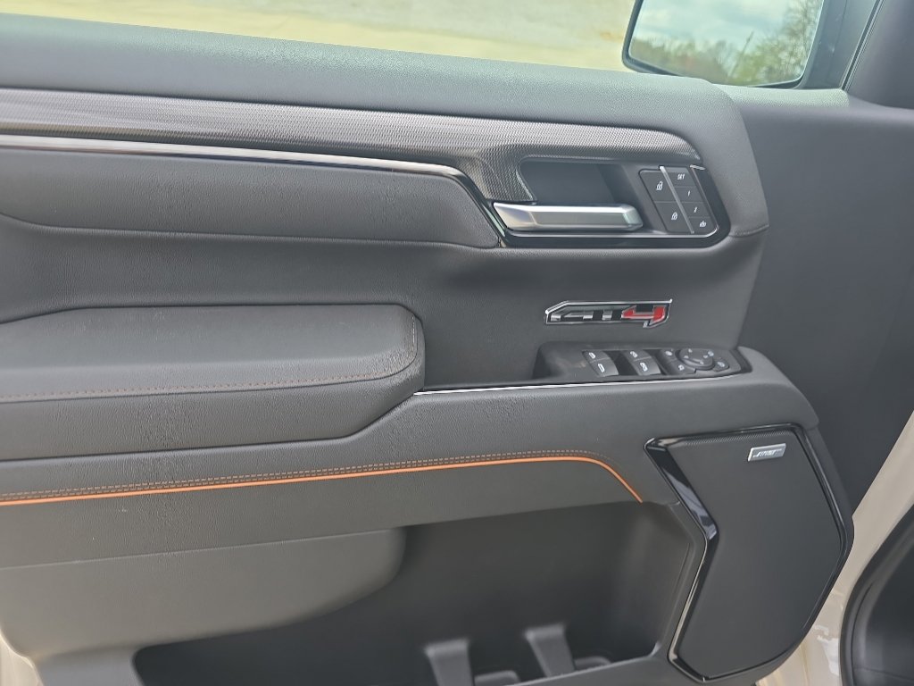New 2026 GMC Sierra 1500 AT4 w/ AT4 Premium Package AWD/4WD image 18
