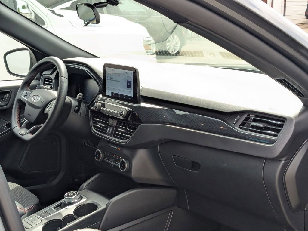 Used 2025 Ford Escape ST-Line AWD/4WD image 29
