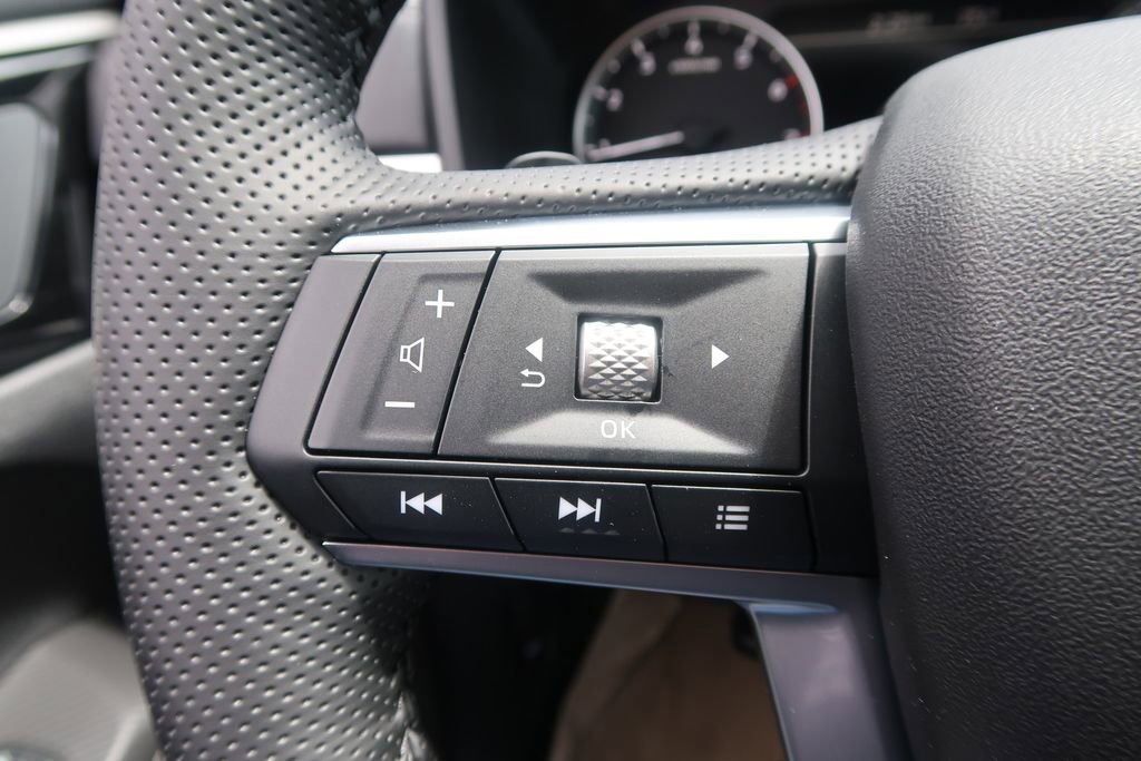 New 2026 Mitsubishi Outlander LE AWD/4WD image 30