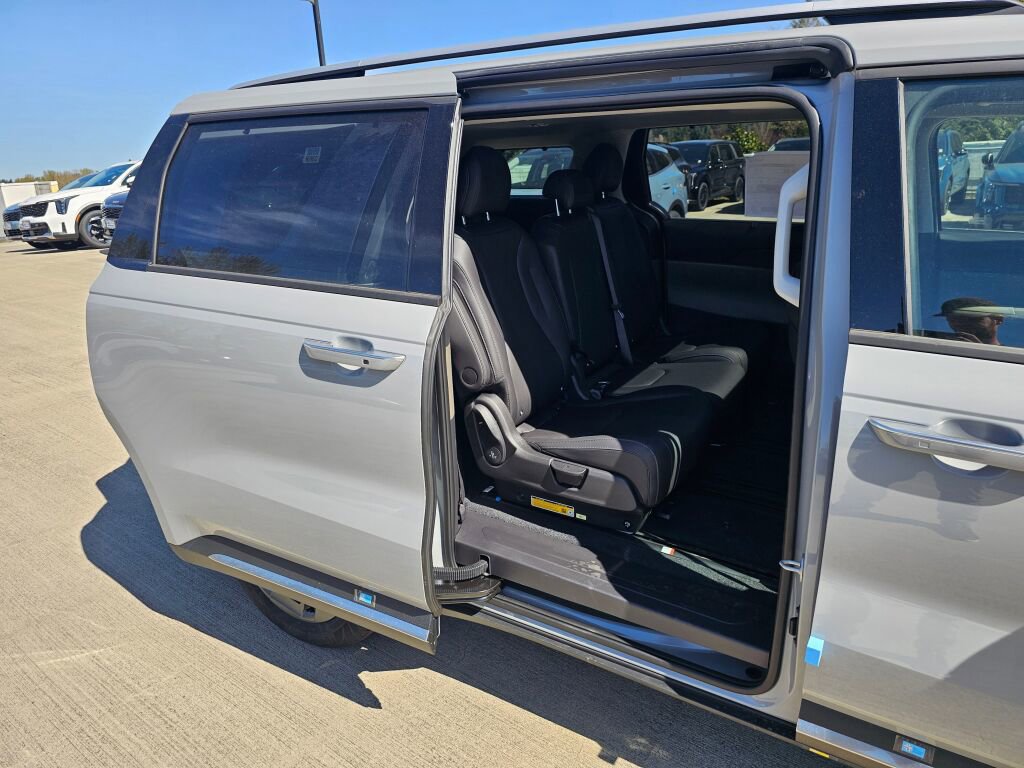 New 2026 Kia Carnival SX image 28