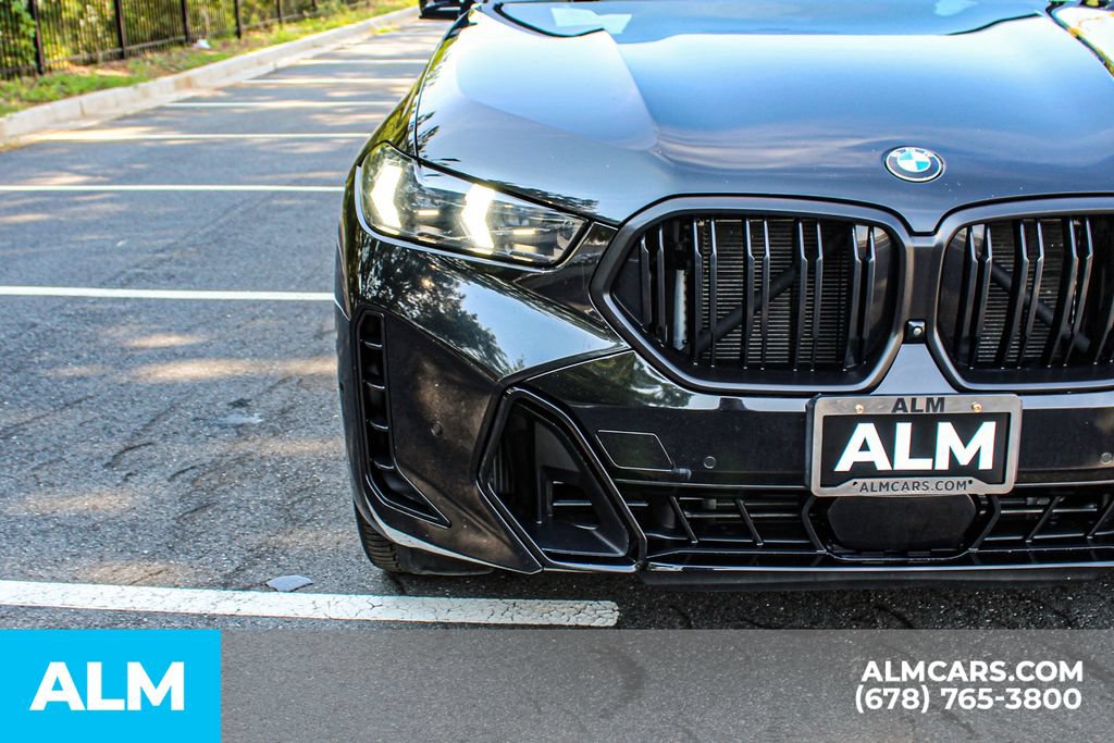 Used 2024 BMW X6 M60i AWD/4WD image 11
