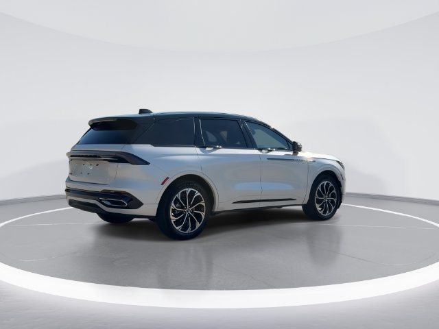 New 2026 Lincoln Nautilus Reserve AWD/4WD image 8