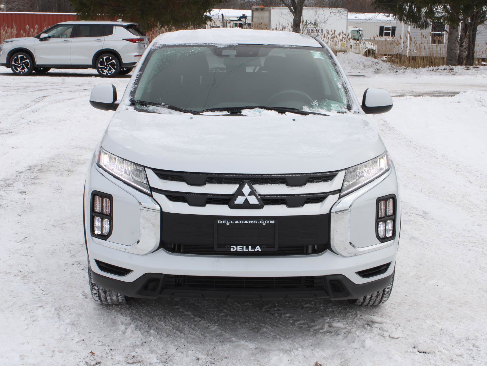 Used 2025 Mitsubishi Outlander Sport ES image 2