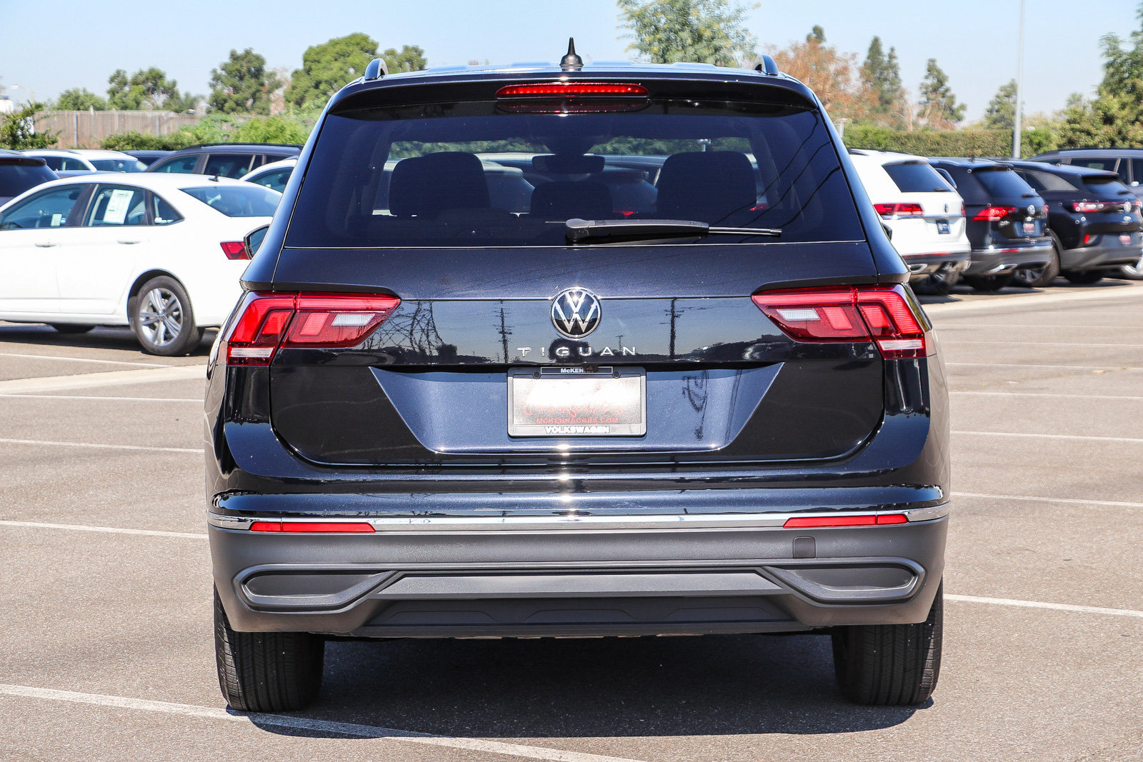 Used 2023 Volkswagen Tiguan S FWD image 7