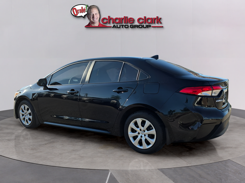 Used 2024 Toyota Corolla LE FWD image 4
