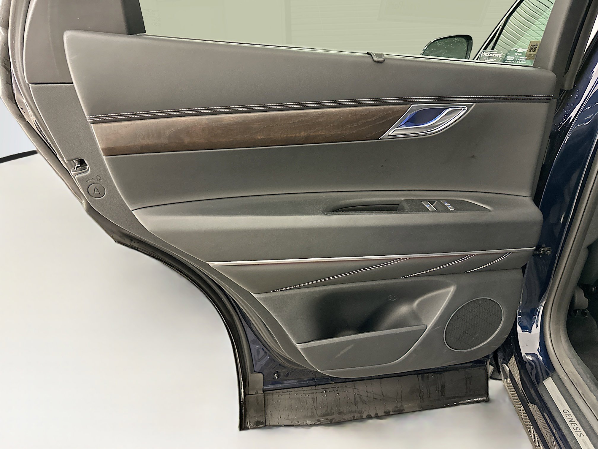 Used 2024 Genesis GV80 2.5T image 27