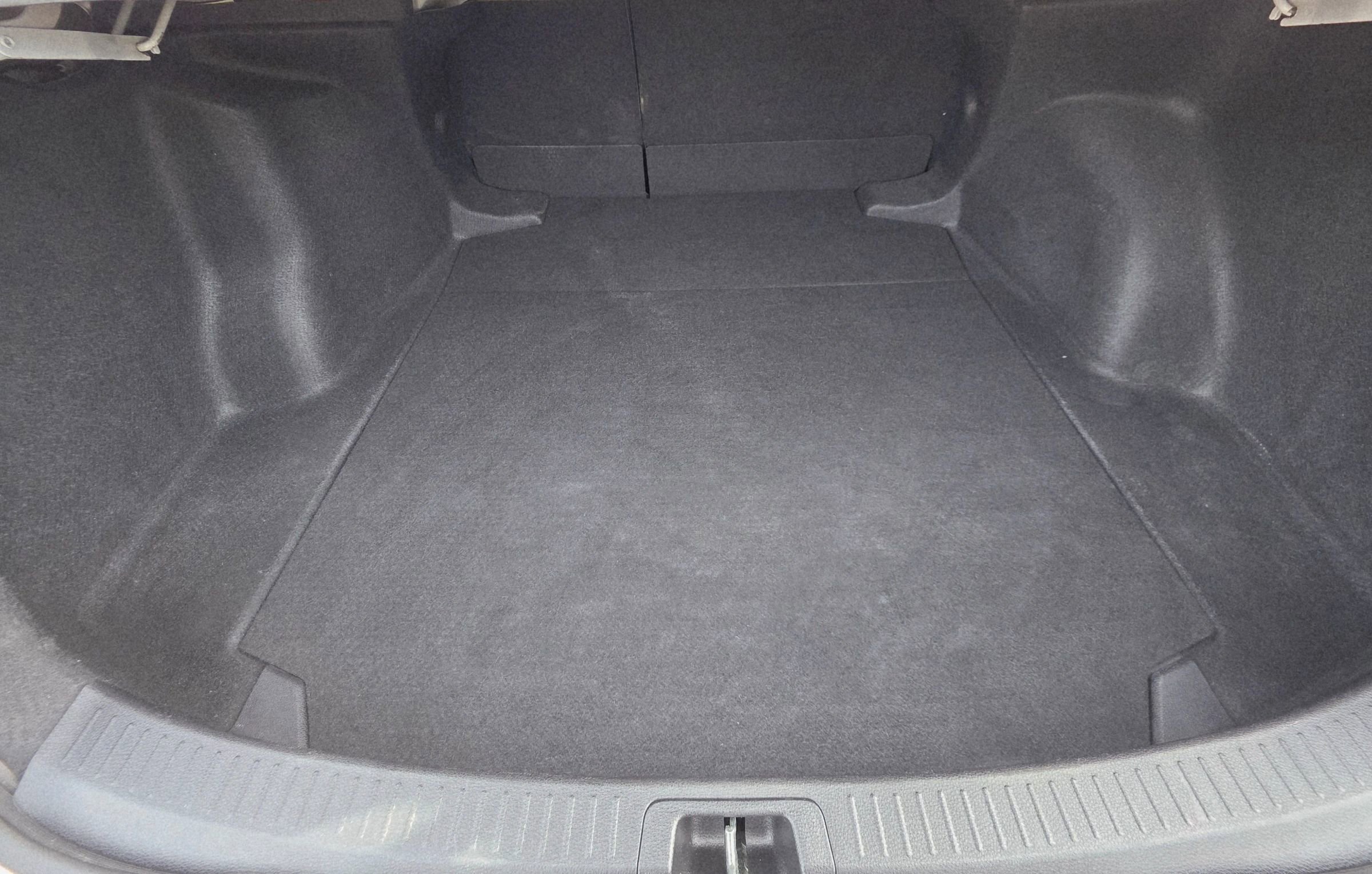 Used 2022 Toyota Corolla LE image 11