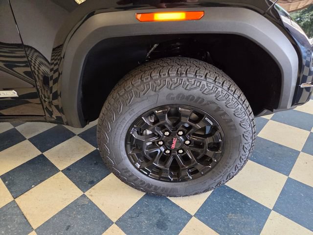New 2026 GMC Canyon Elevation w/ Convenience Package RWD image 11