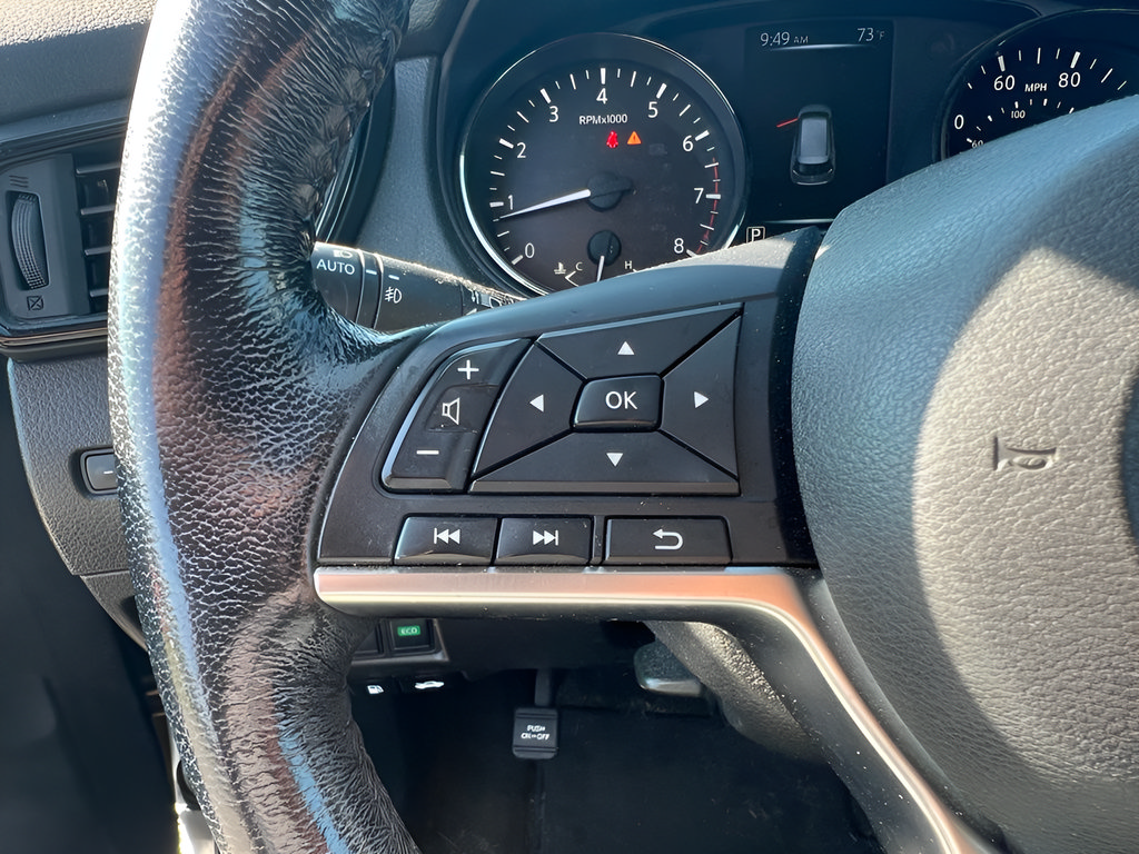 Used 2017 Nissan Rogue SV w/ Sun & Sound Touring Package AWD/4WD image 21