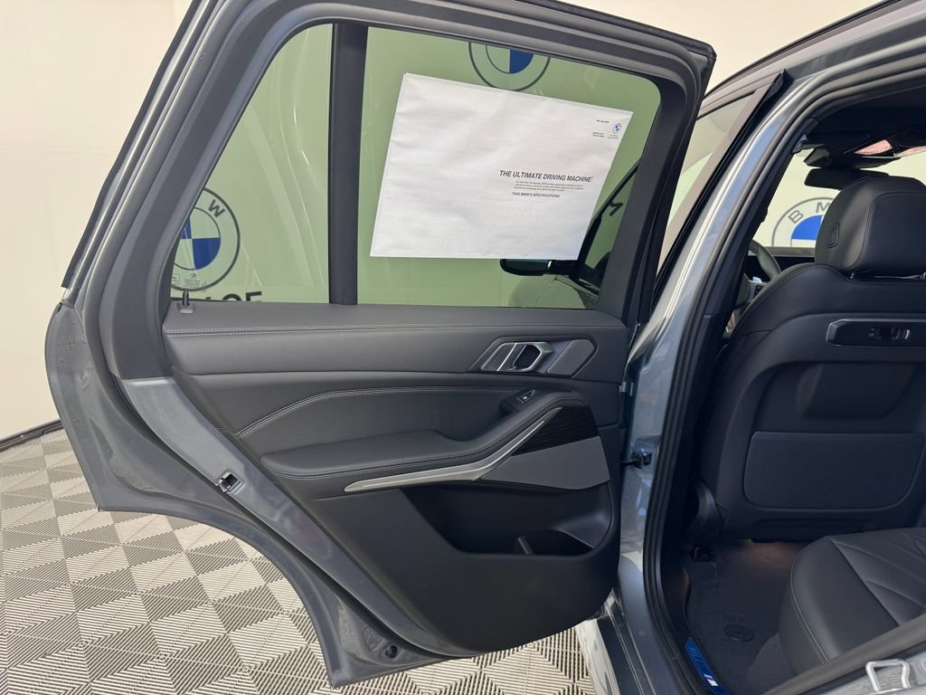 New 2026 BMW X5 xDrive40i w/ M Sport Package AWD/4WD image 18