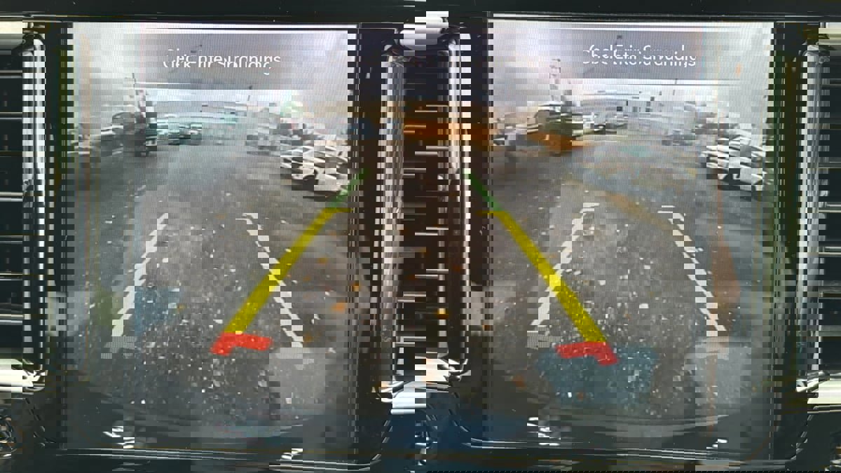 Used 2020 Chrysler Pacifica Touring-L Plus image 34