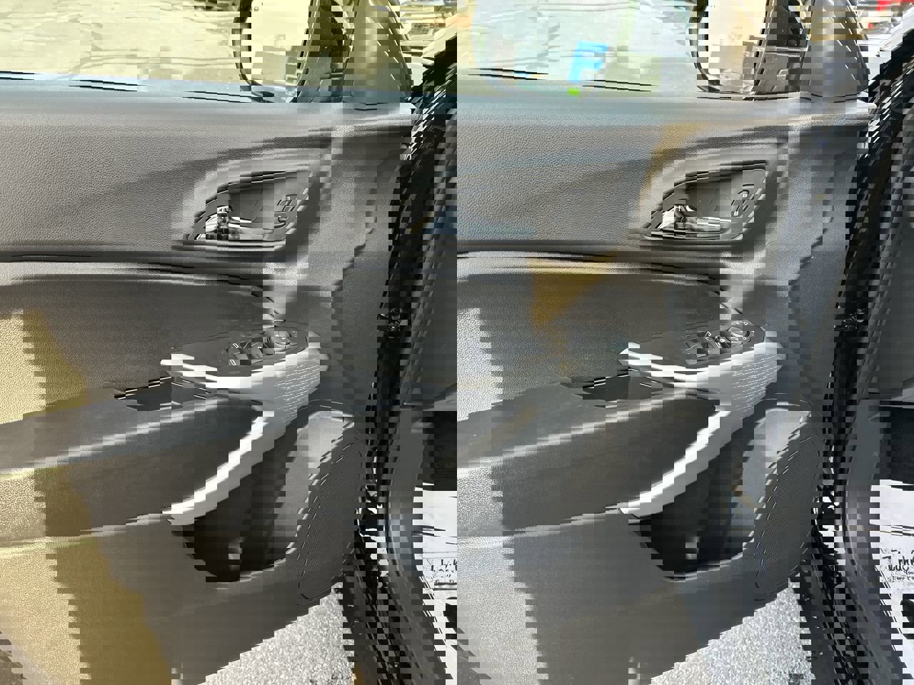 New 2026 Chevrolet Trax RS w/ Driver Confidence Package image 19