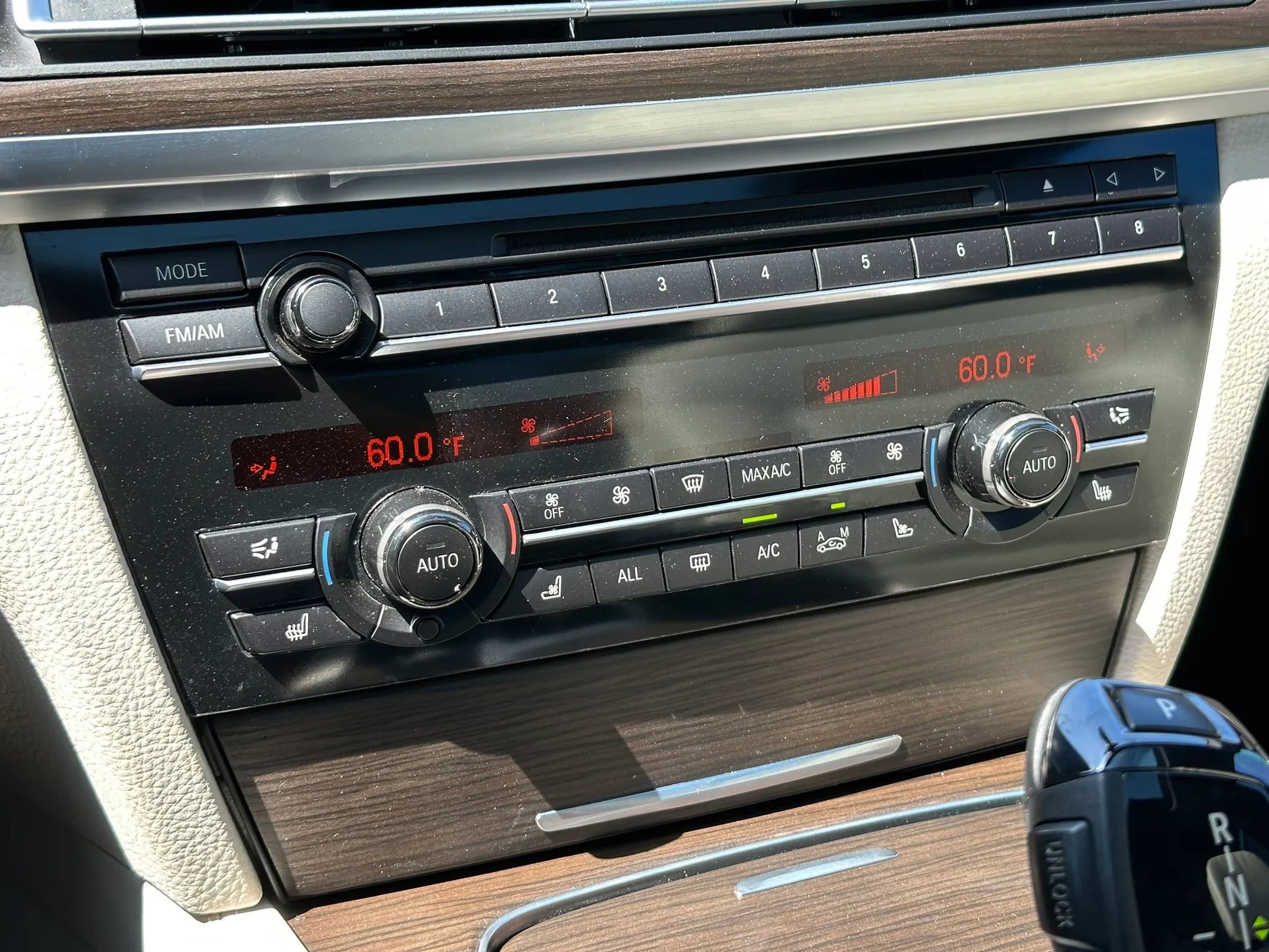 Used 2013 BMW 740i RWD image 40