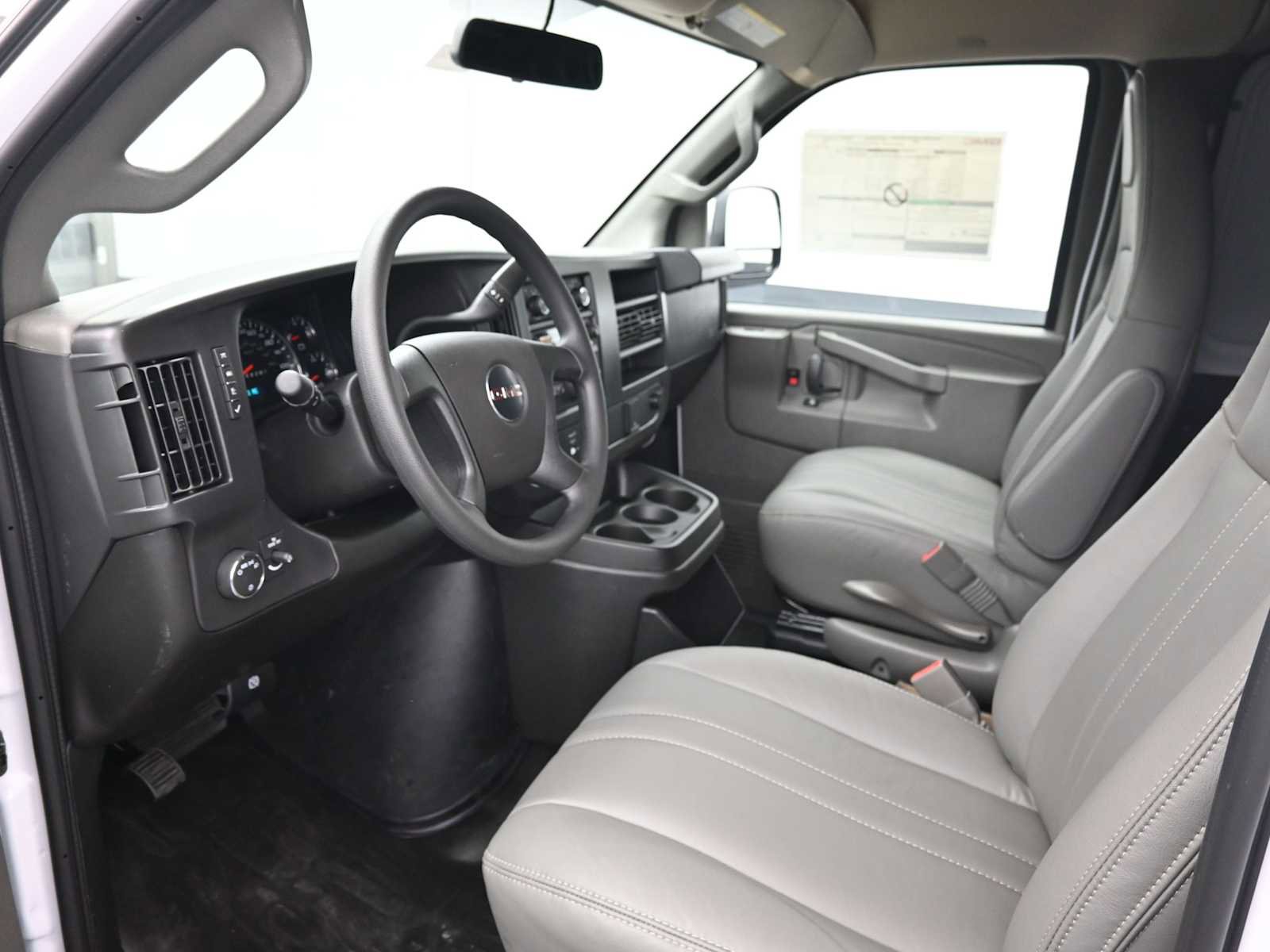 New 2026 GMC Savana 3500 Extended image 16