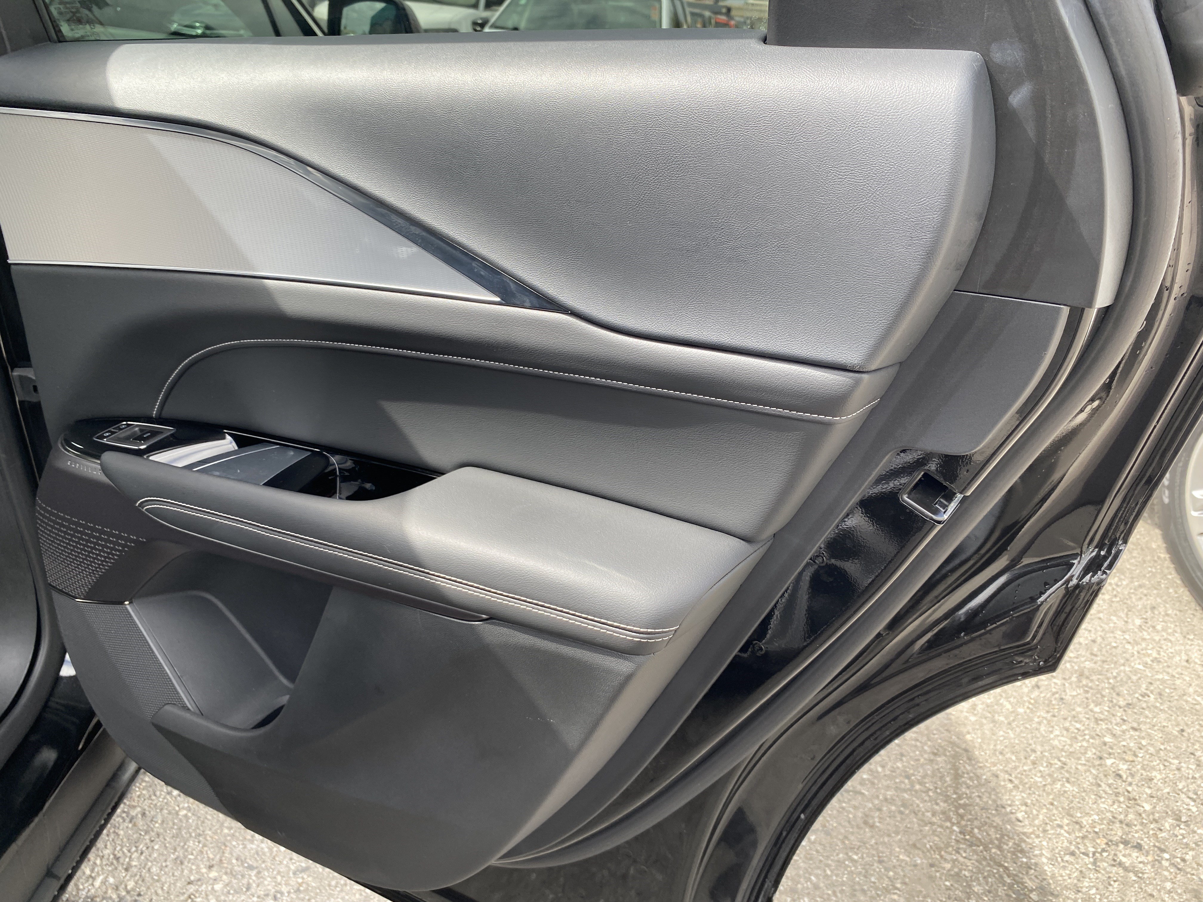 Used 2024 Cadillac Lyriq Tech RWD image 18