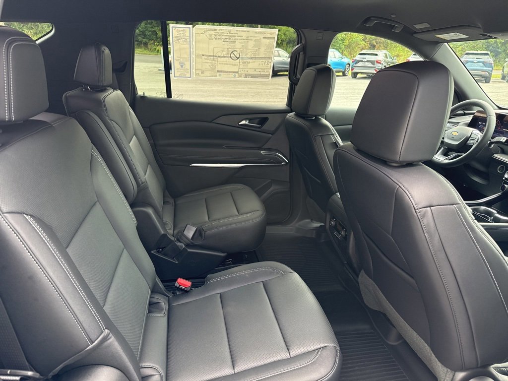New 2026 Chevrolet Traverse LT w/ LPO, Floor Liner Package image 18