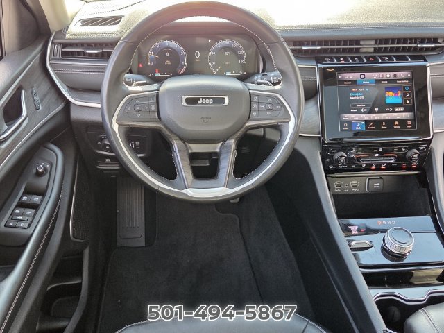Used 2022 Jeep Grand Cherokee Limited AWD/4WD image 11