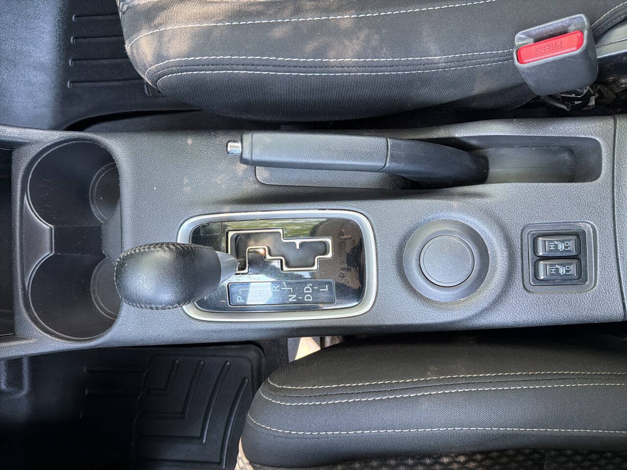 Used 2016 Mitsubishi Outlander SE FWD image 15