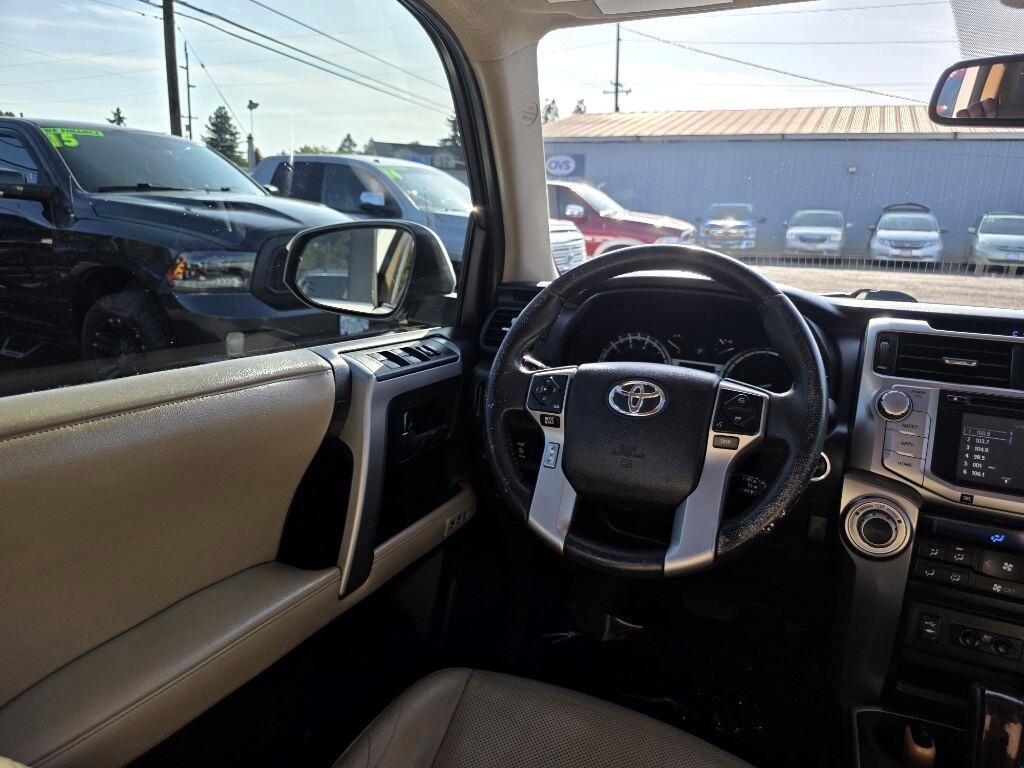 Used 2014 Toyota 4Runner Limited image 12