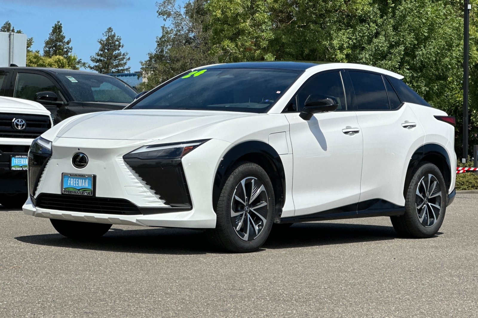 Certified 2024 Lexus RZ 450e Premium w/ Technology Package AWD/4WD image 8