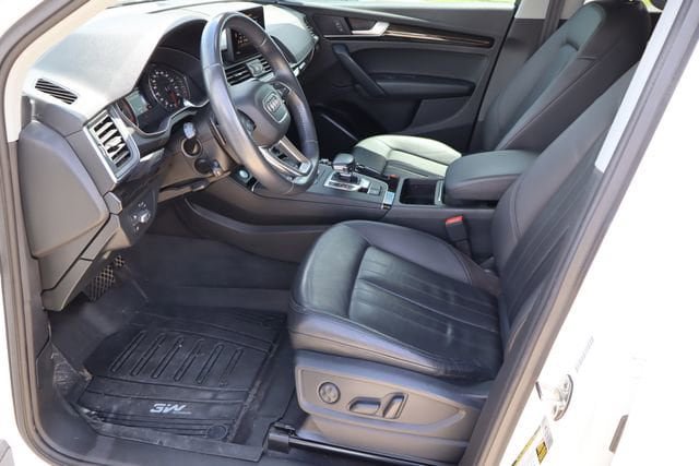 Used 2019 Audi Q5 2.0T Premium w/ Convenience Package AWD/4WD image 14