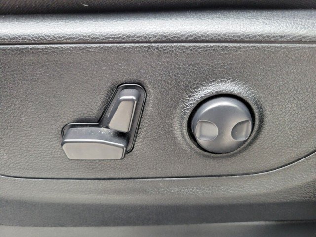 Used 2024 RAM 1500 Big Horn RWD image 13