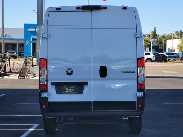 Used 2025 RAM ProMaster 2500 w/ Crew Van Package FWD image 5