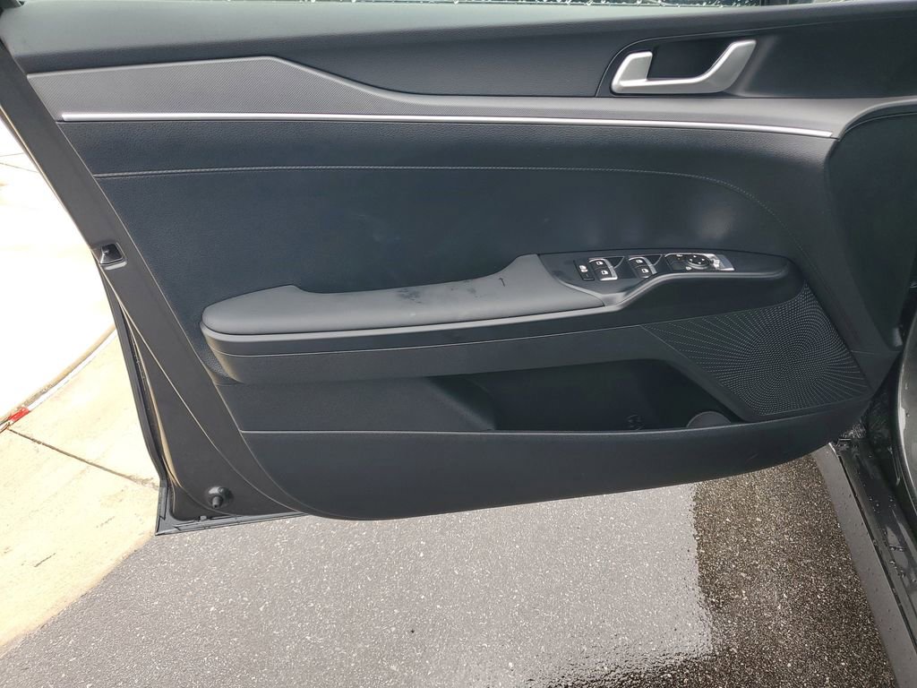 New 2026 Kia K5 LXS FWD image 8