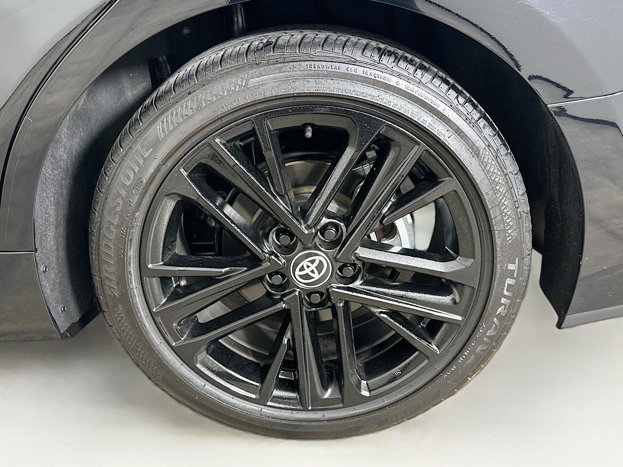 Used 2025 Toyota Camry SE image 11