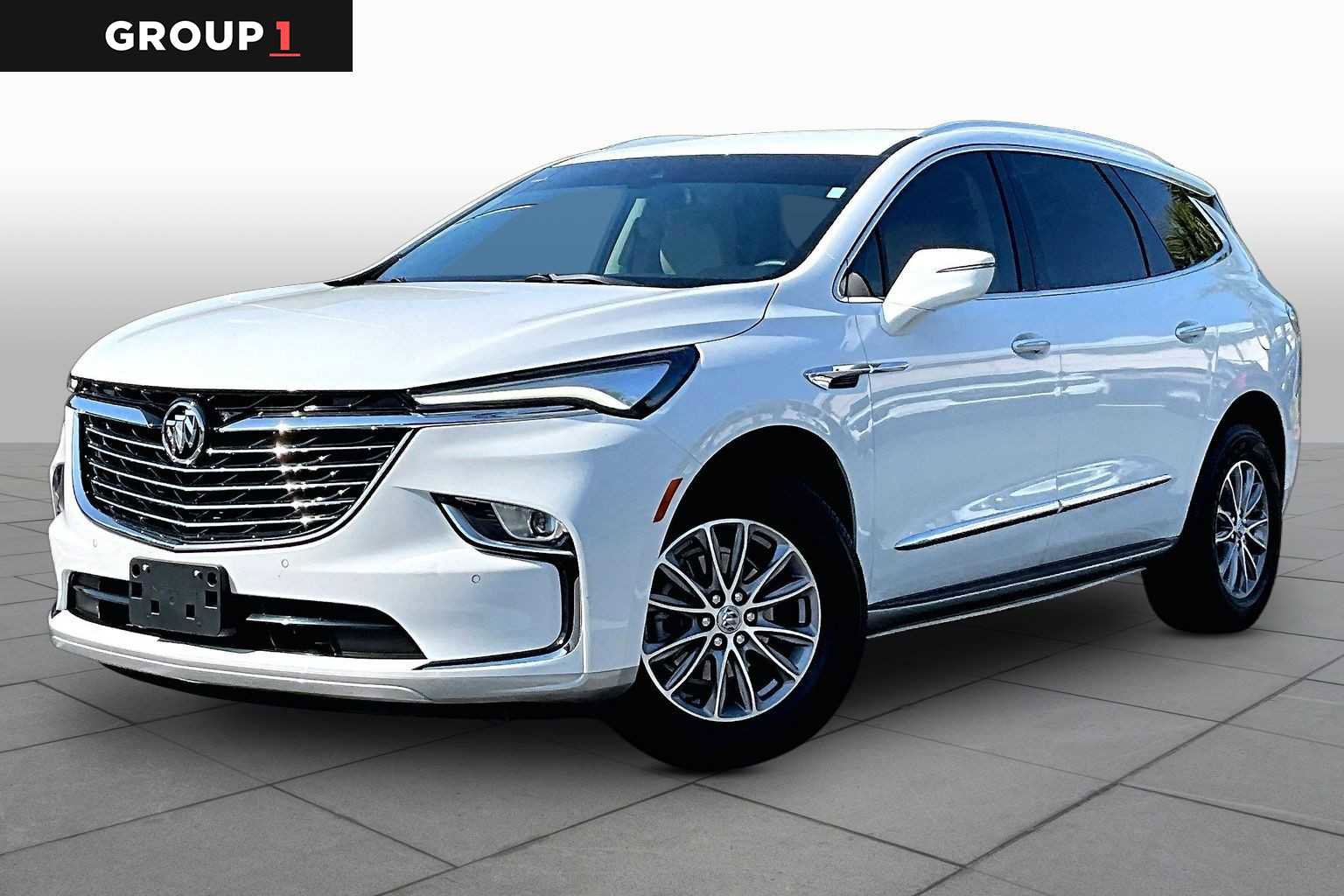 Used 2023 Buick Enclave Essence FWD image 1