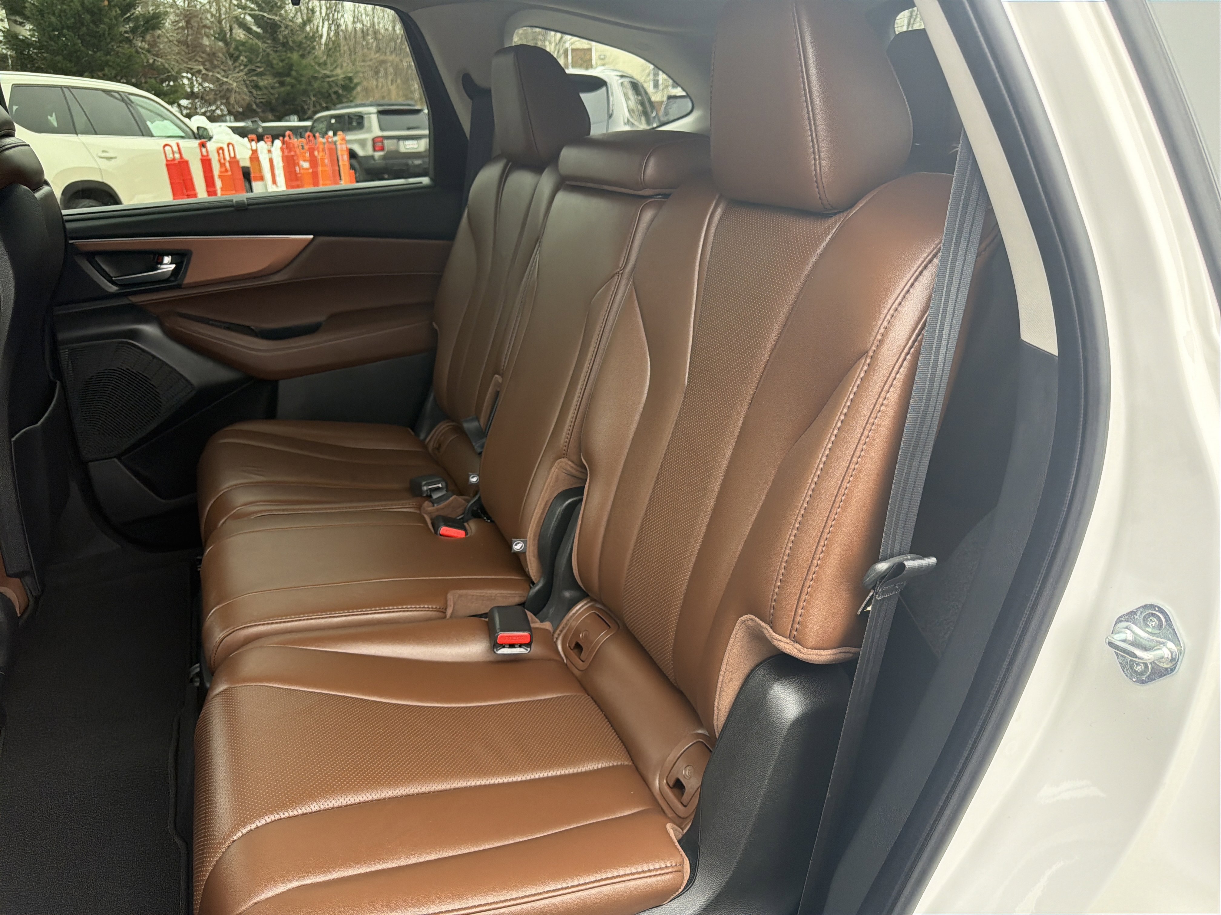 Used 2023 Acura MDX SH-AWD w/ Technology Package image 16