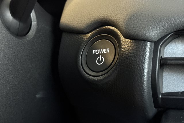 Used 2026 Toyota RAV4 LE AWD/4WD image 19