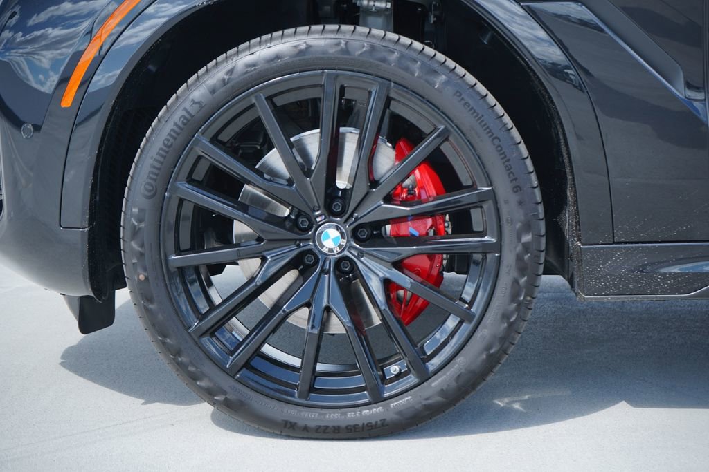 New 2026 BMW X6 xDrive40i w/ Climate Comfort Package image 5