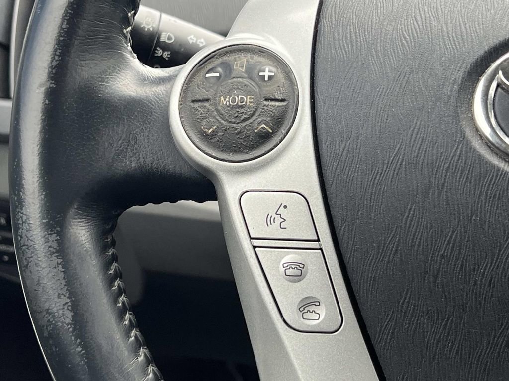 Used 2010 Toyota Prius Five image 25