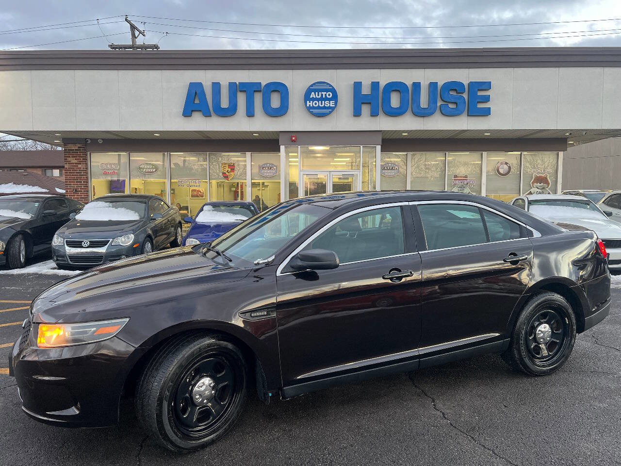 Used 2017 Ford Taurus Police Interceptor AWD image 4