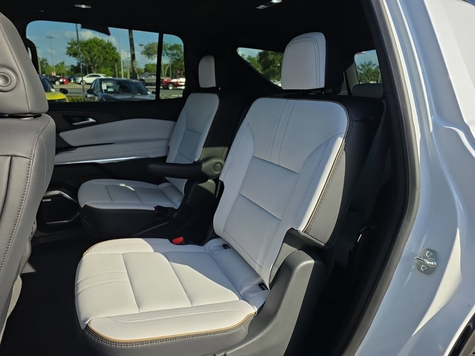 Used 2025 Chevrolet Traverse High Country w/ LPO, Floor Liner Package image 21
