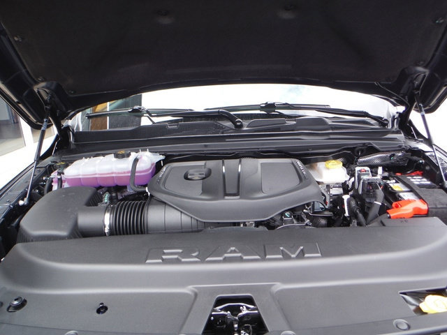 New 2027 RAM 1500 4x4 Crew Cab image 10