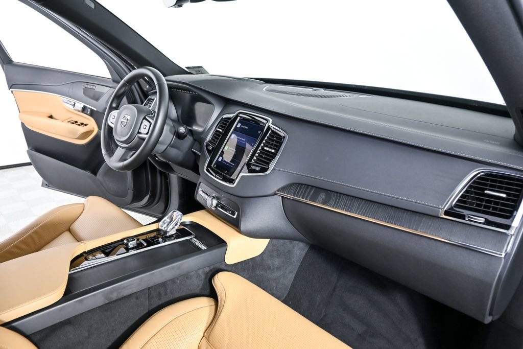 Certified 2024 Volvo XC90 T8 Ultimate AWD/4WD image 27