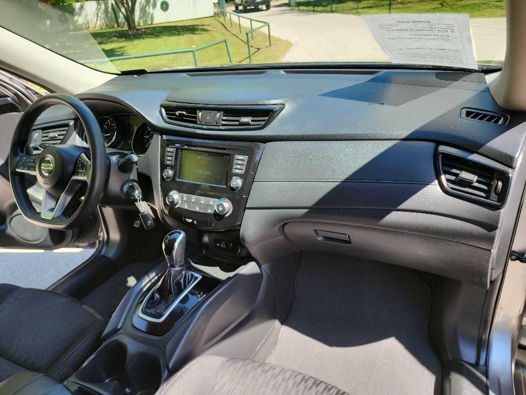 Used 2018 Nissan Rogue S FWD image 34